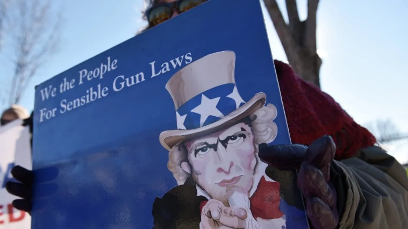 Ma elválik, hogyan korlátozza Obama a fegyvertartást