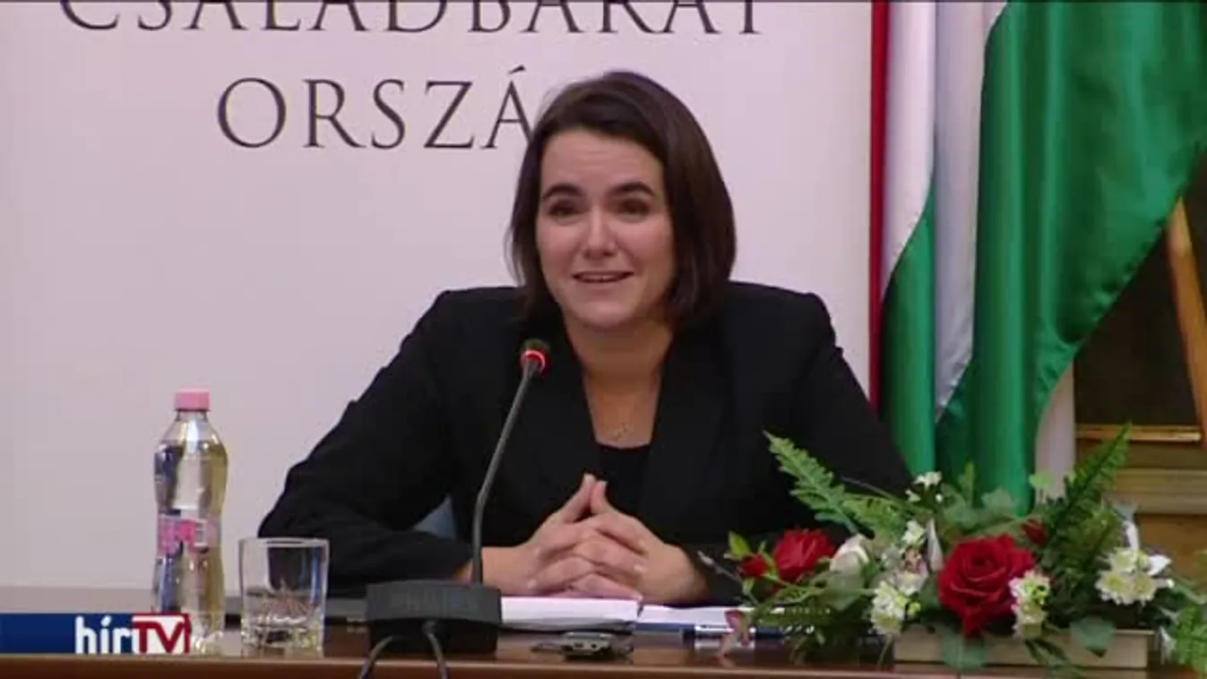 Emmi: a CSOK 2016-ban 300 milliárd forintot hagy a családoknál