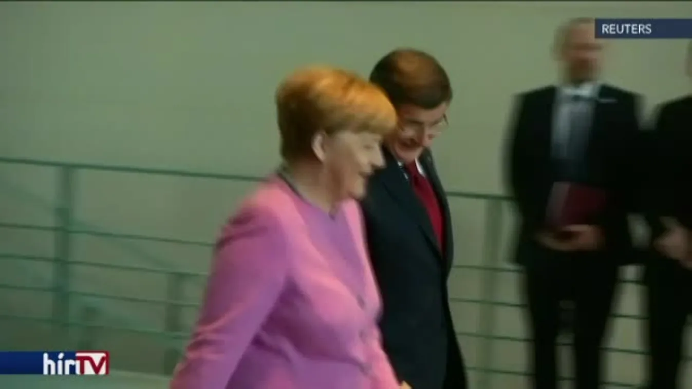 Merkel: Együtt harcolunk