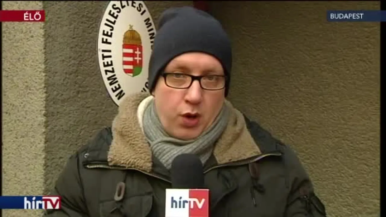 Véget vetnek a taxisok a demonstrációnak – bejelentkezés 12 órakor