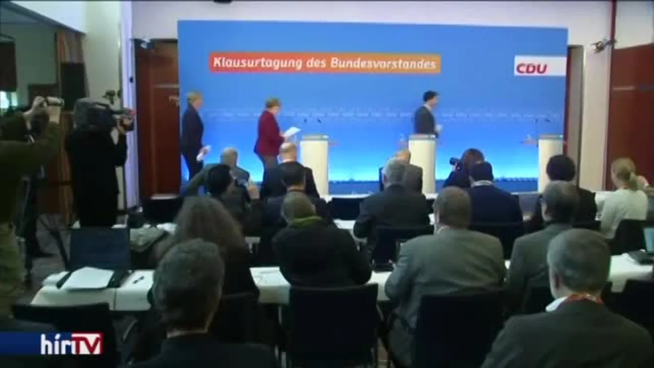 Vízágyút vetettek be a tüntetők ellen Kölben