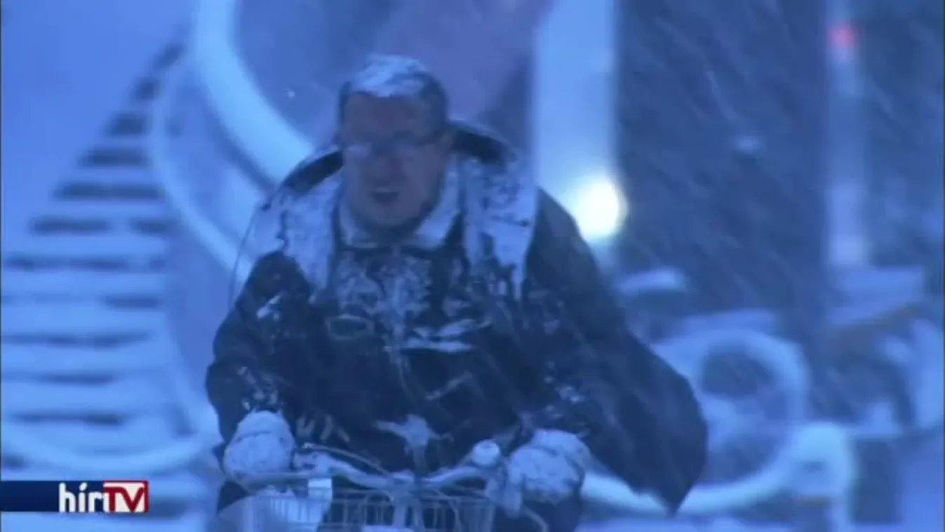 Havazás bénítja a közlekedést japánban