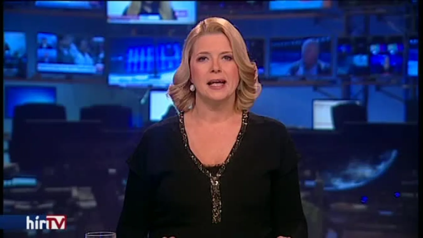 Szinte mozdulni sem lehetett a Vörösmarty téren