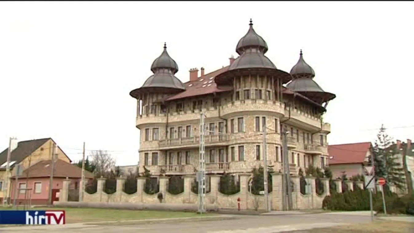 Meg kell határozni, mi a giccs, mielőtt büntetnek