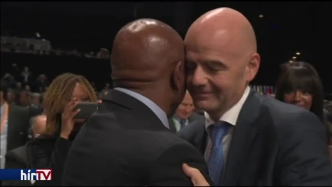 Infantinónak kell rendbe raknia a FIFA-t