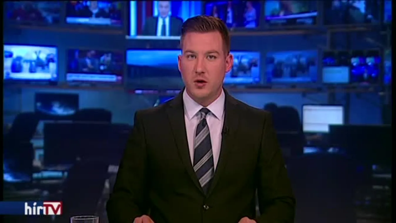 Megmártóztak a jeges Tiszában