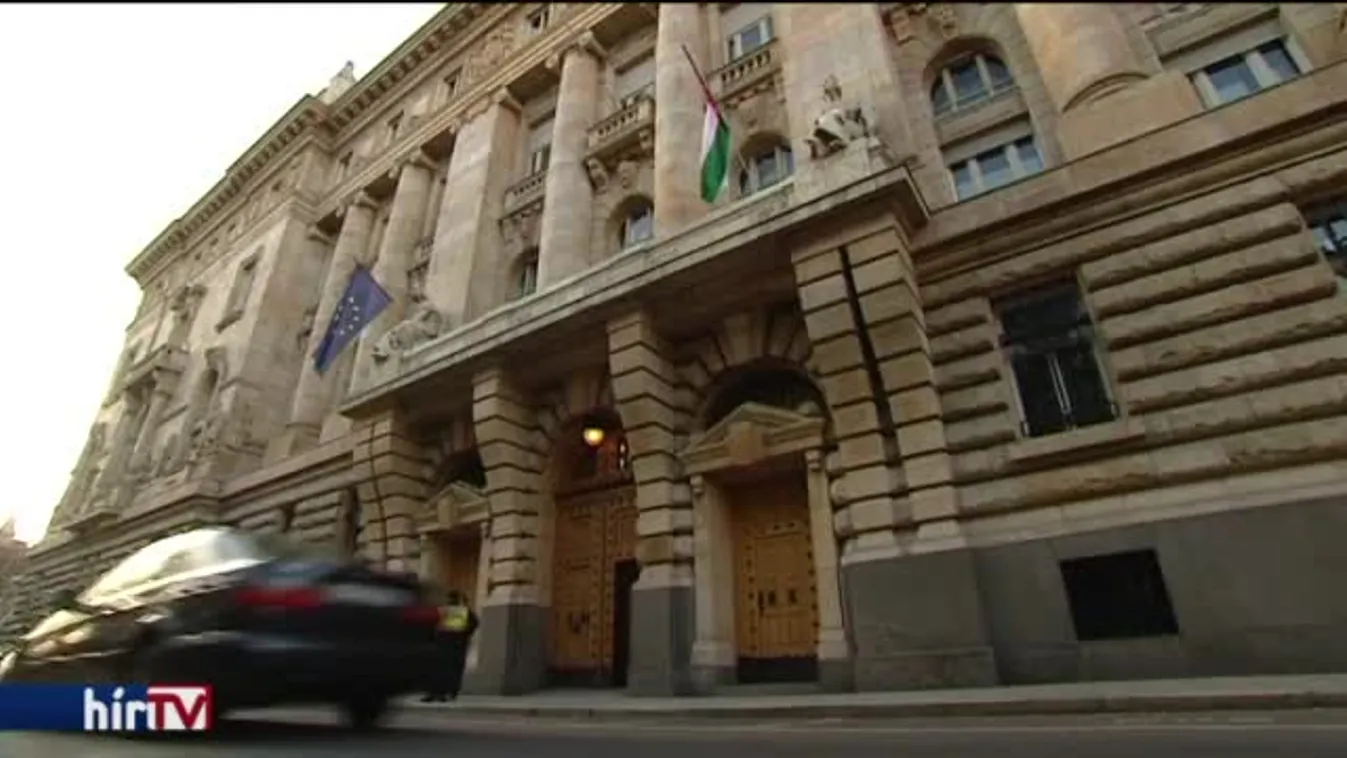 Új törvénnyel kerülné meg a bíróságot a Fidesz