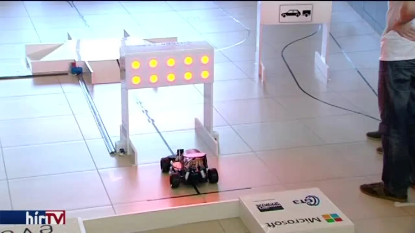 Hetedik alkalommal mérték össze tudásukat robotautók