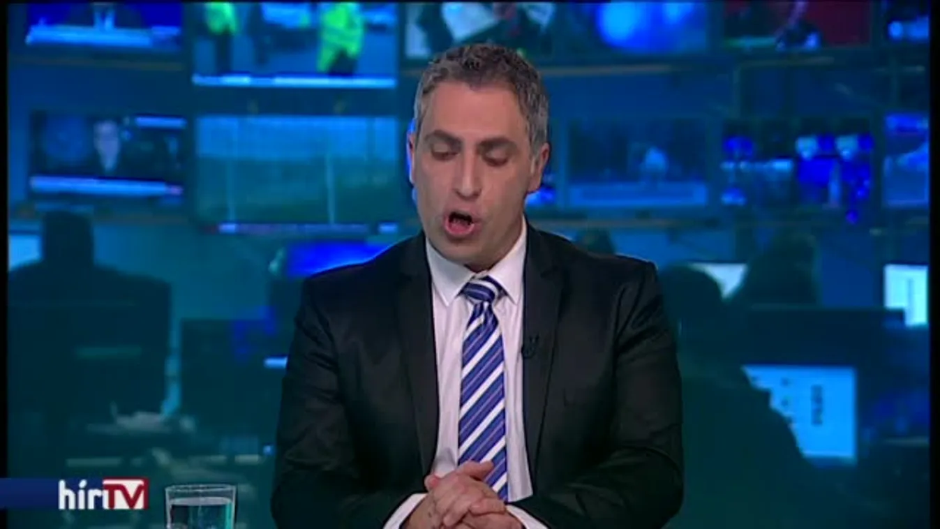 Fáklyával vonulnak ma az utcára a tanárok