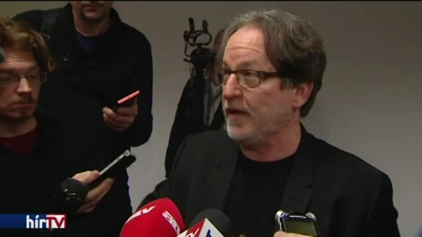 Lázár nyugtalan a Habony-ügy miatt