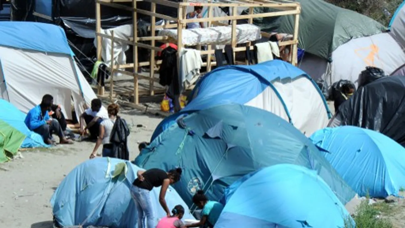 A Dzsungelből konténerekbe költöztetnék a migránsokat