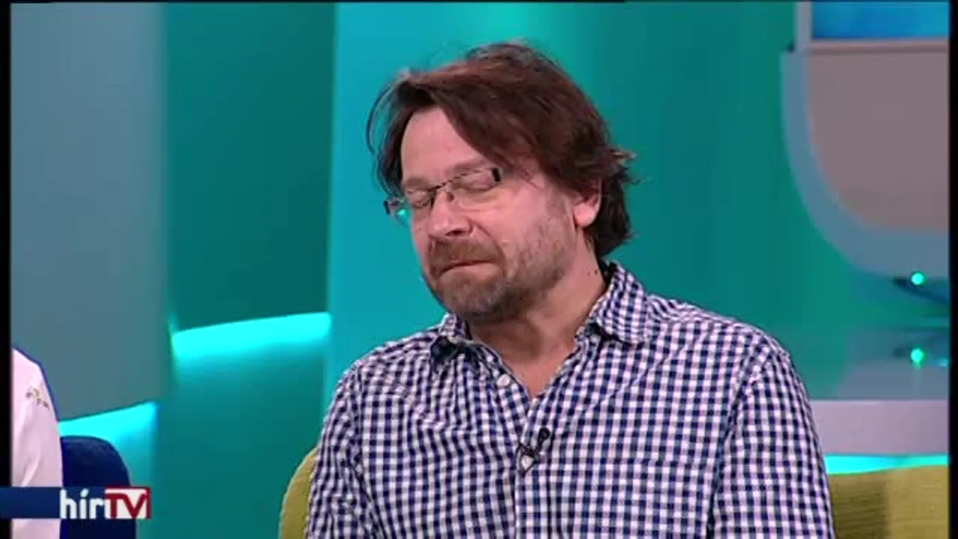 Reggeli járat – Semmi konferencia – Újszerű elemekkel tarkított show