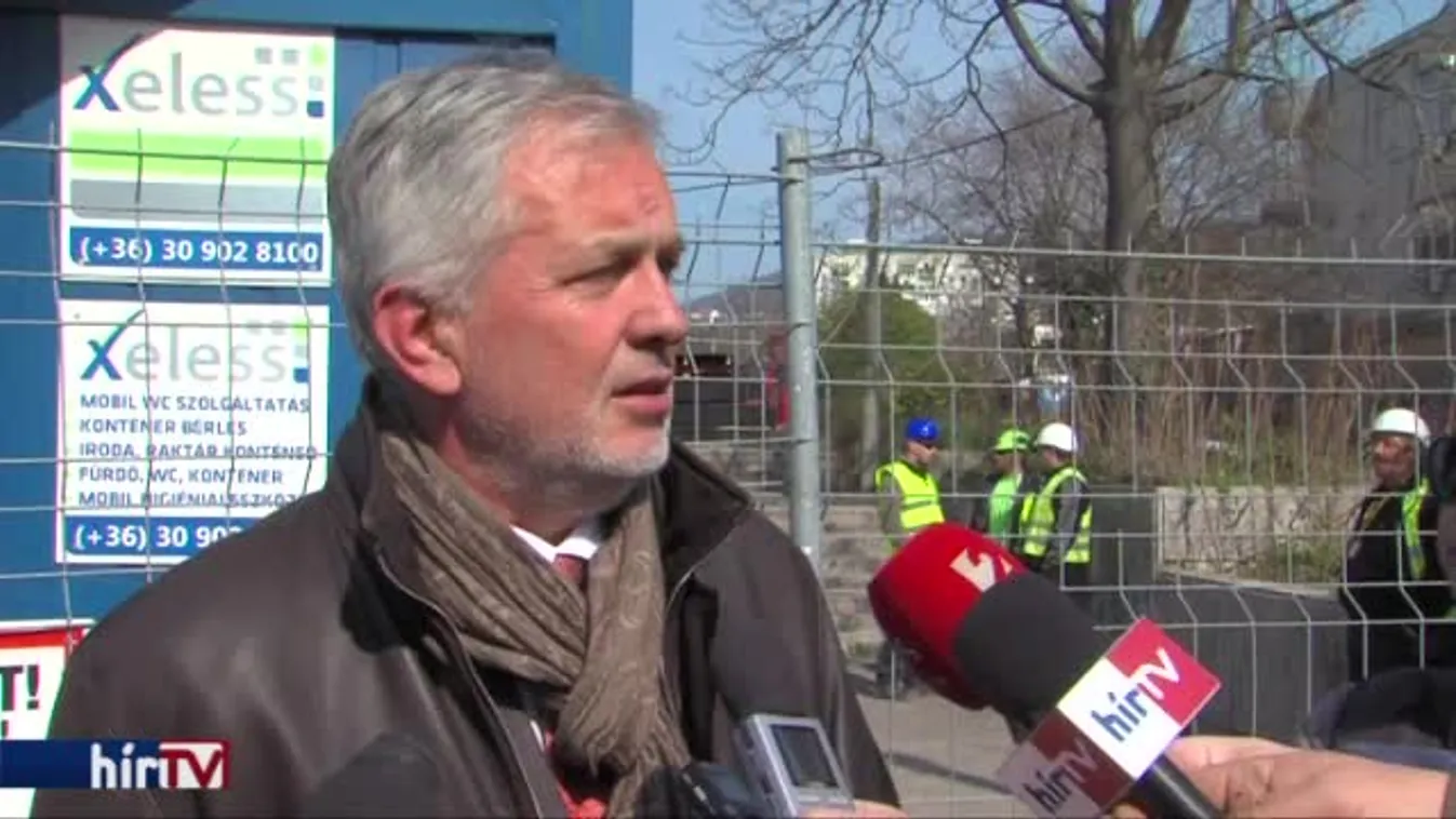 Elkezdődött a pécsi magasház bontása