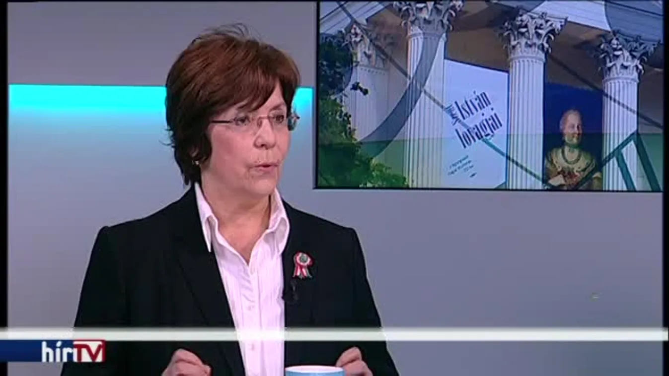 Reggeli járat –  A szabadságharc és a viselet kapcsolatáról