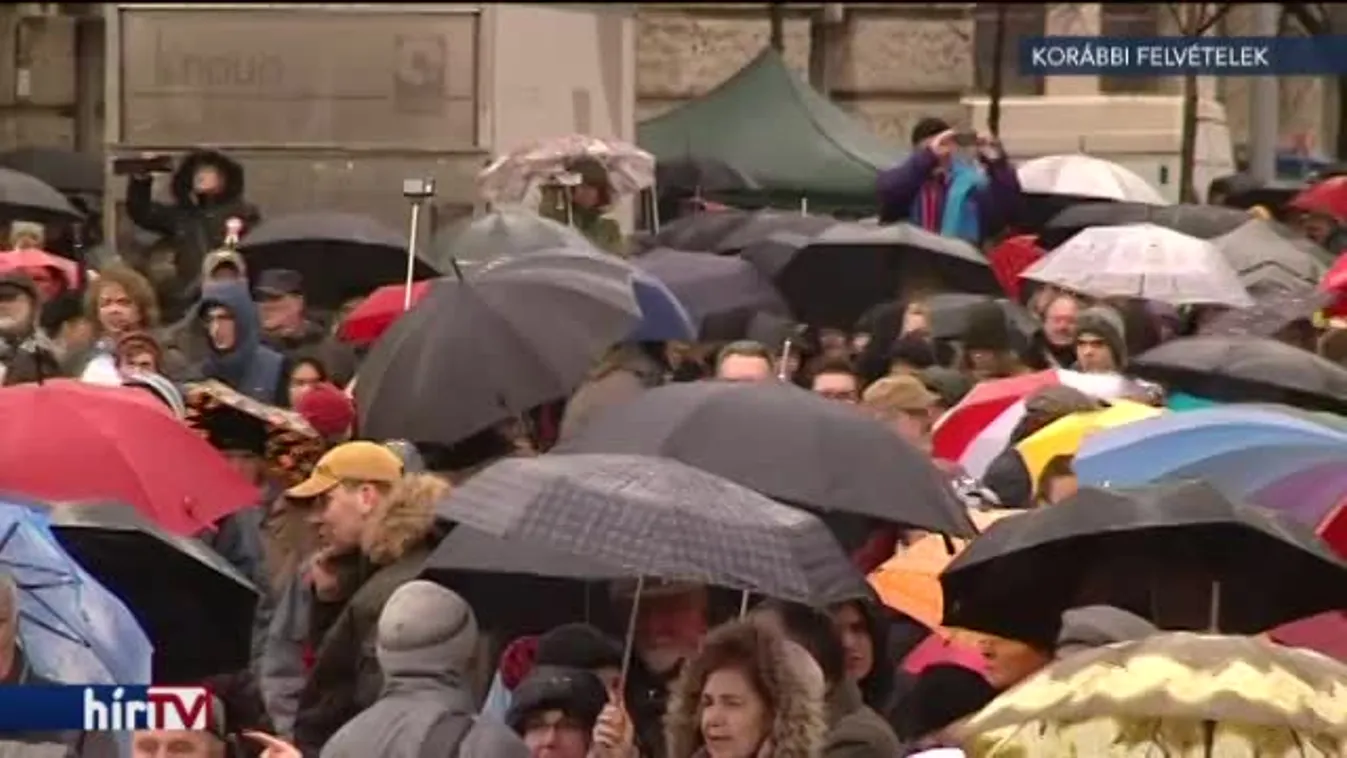 Puklival egyeztet a PSZ