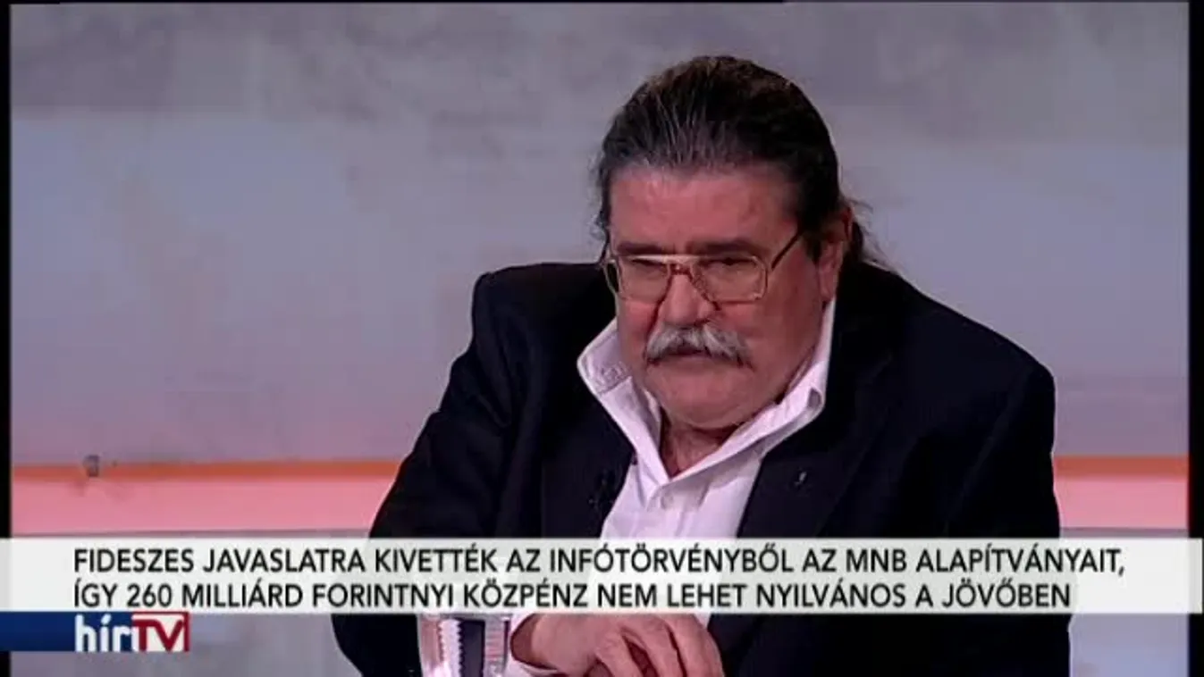 Főszerkesztők klubja - Törvényerő