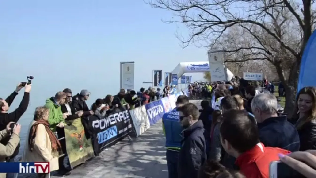 Elstartolt az évadnyitó verseny a Balatonnál