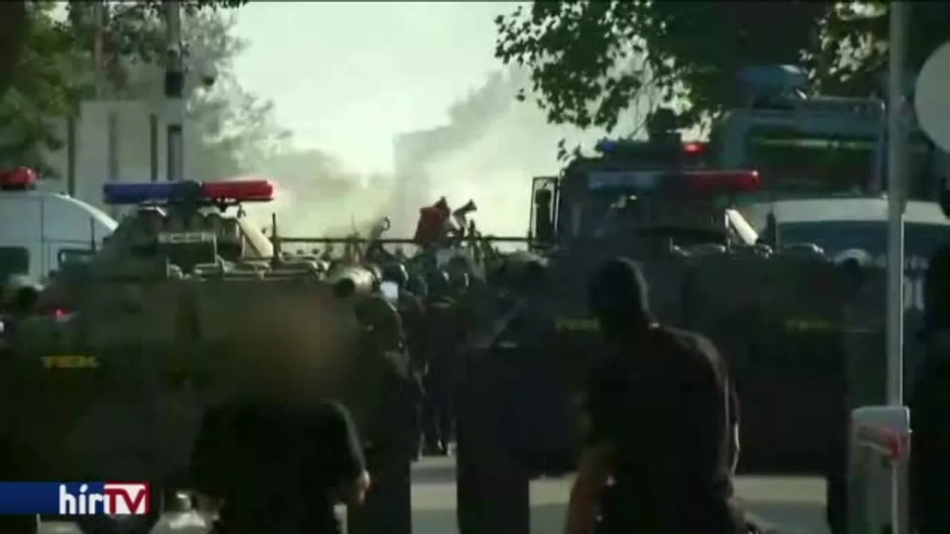 Tíz migráns a bíróság előtt