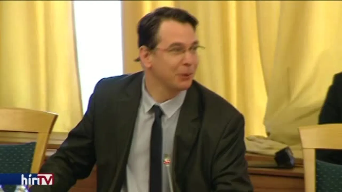 Engedett az ellenzéknek a kormány, jön a módosítás