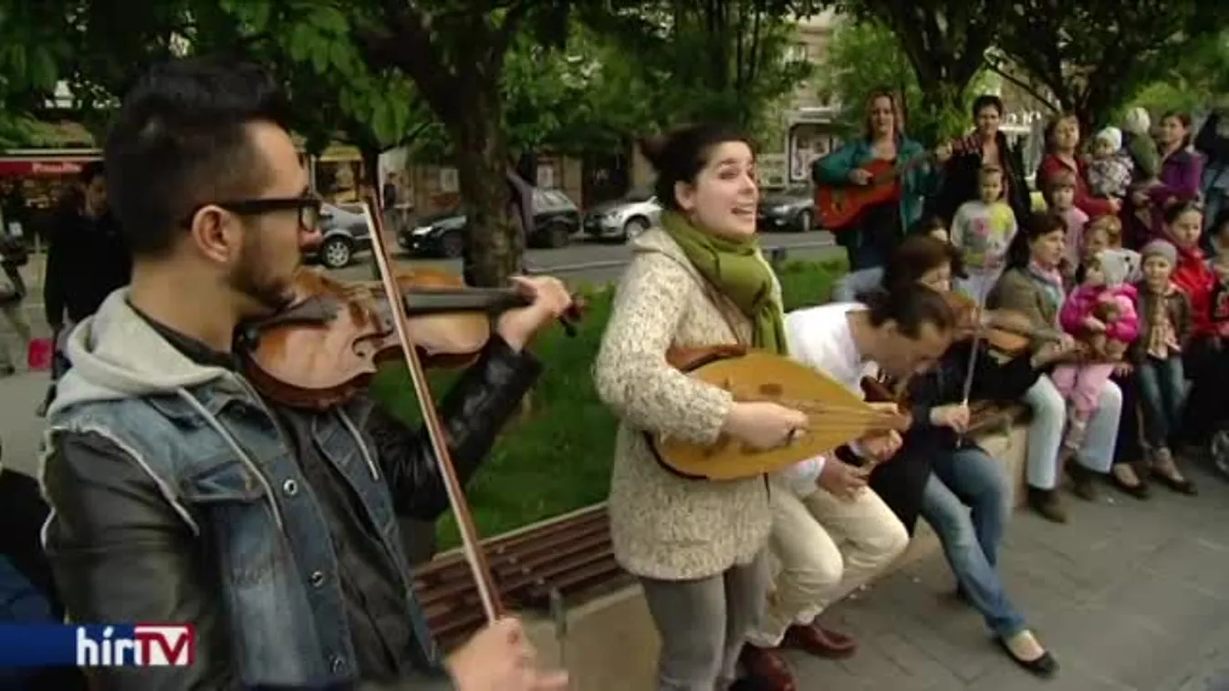 Anyák napi flashmob Budapesten