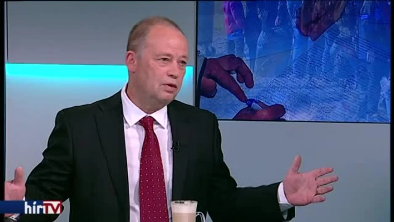 Reggeli járat - Kiborult Szanyi Tibor