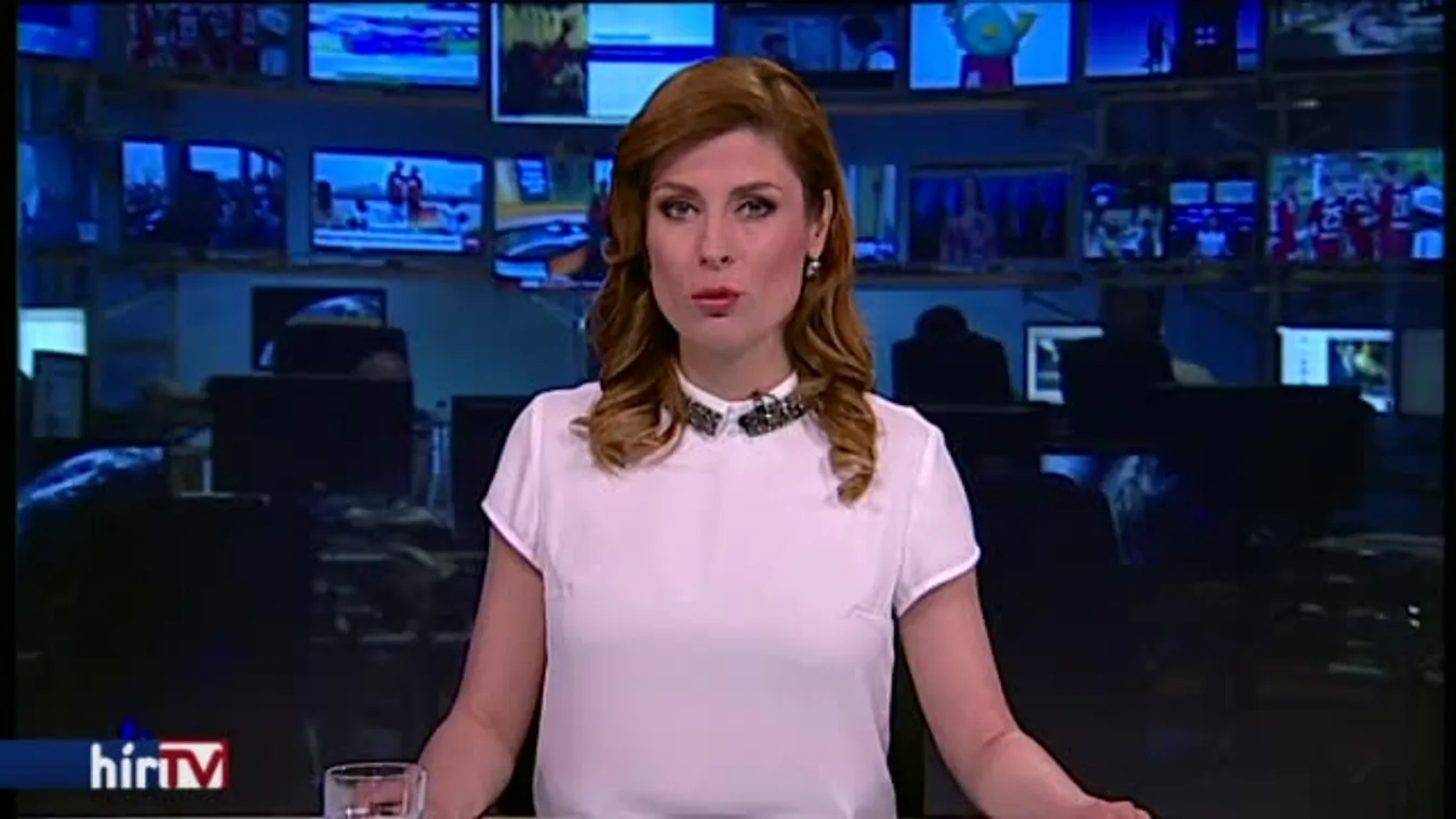 Ezer Rubik-kockákból építettek mozaik falat