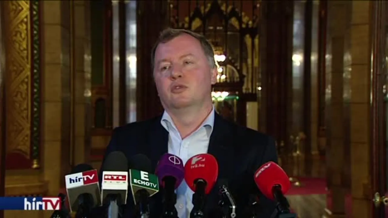 Együtt: nem véd az új jegybanktörvény