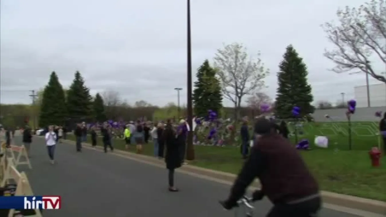Prince életművére emlékeznek a rajongók világszerte
