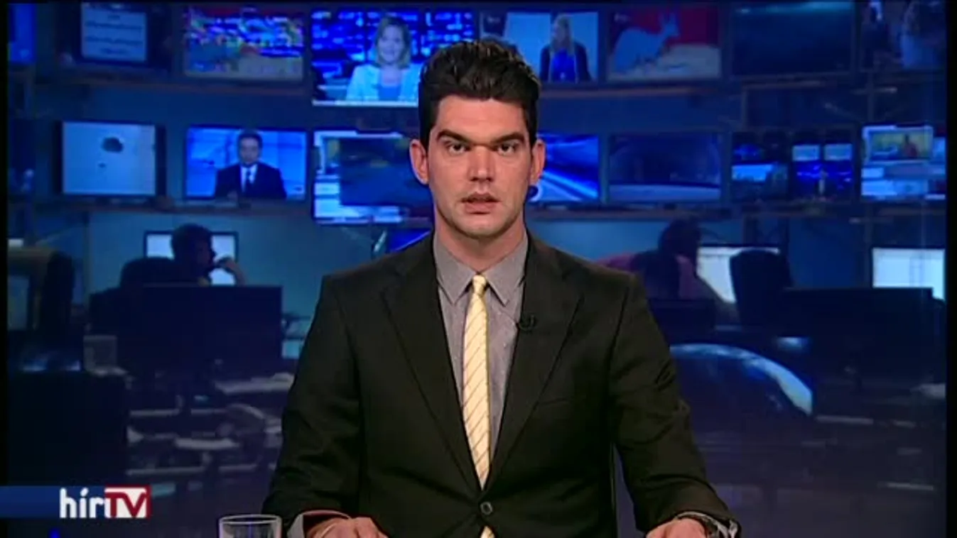 Munkagépnek ütközött egy személyvonat