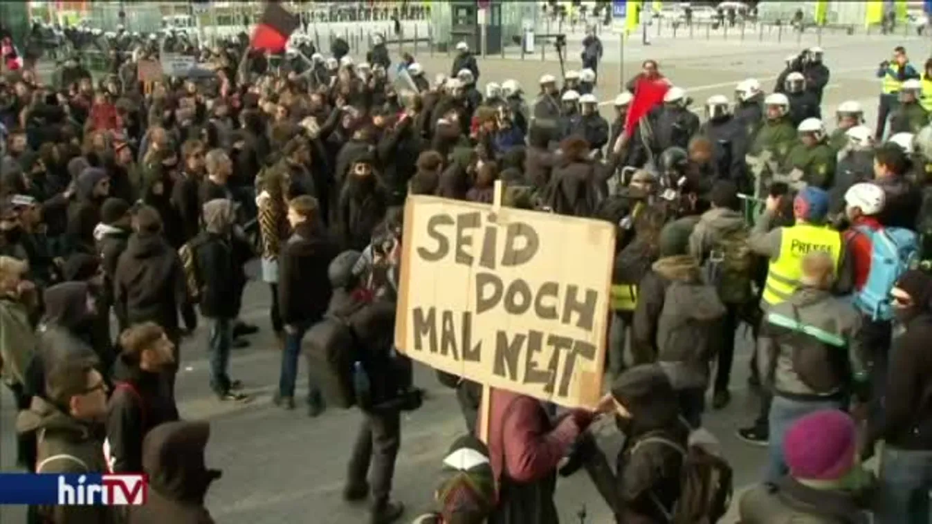 Szélsőbalosok tüntettek a bevándorlásellenes párt ellen