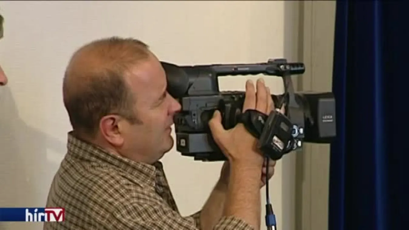 Helikopterbiznisz: az államtitkár szerint megérte a háromszoros pénz