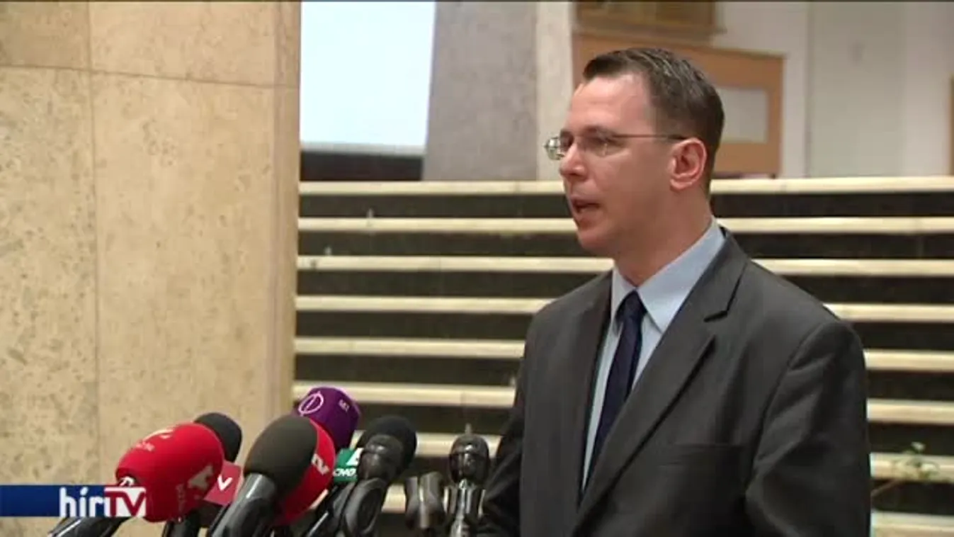 Mirkóczki Ádám a terrorveszélyhelyzet miatti ötpárti egyeztetésről