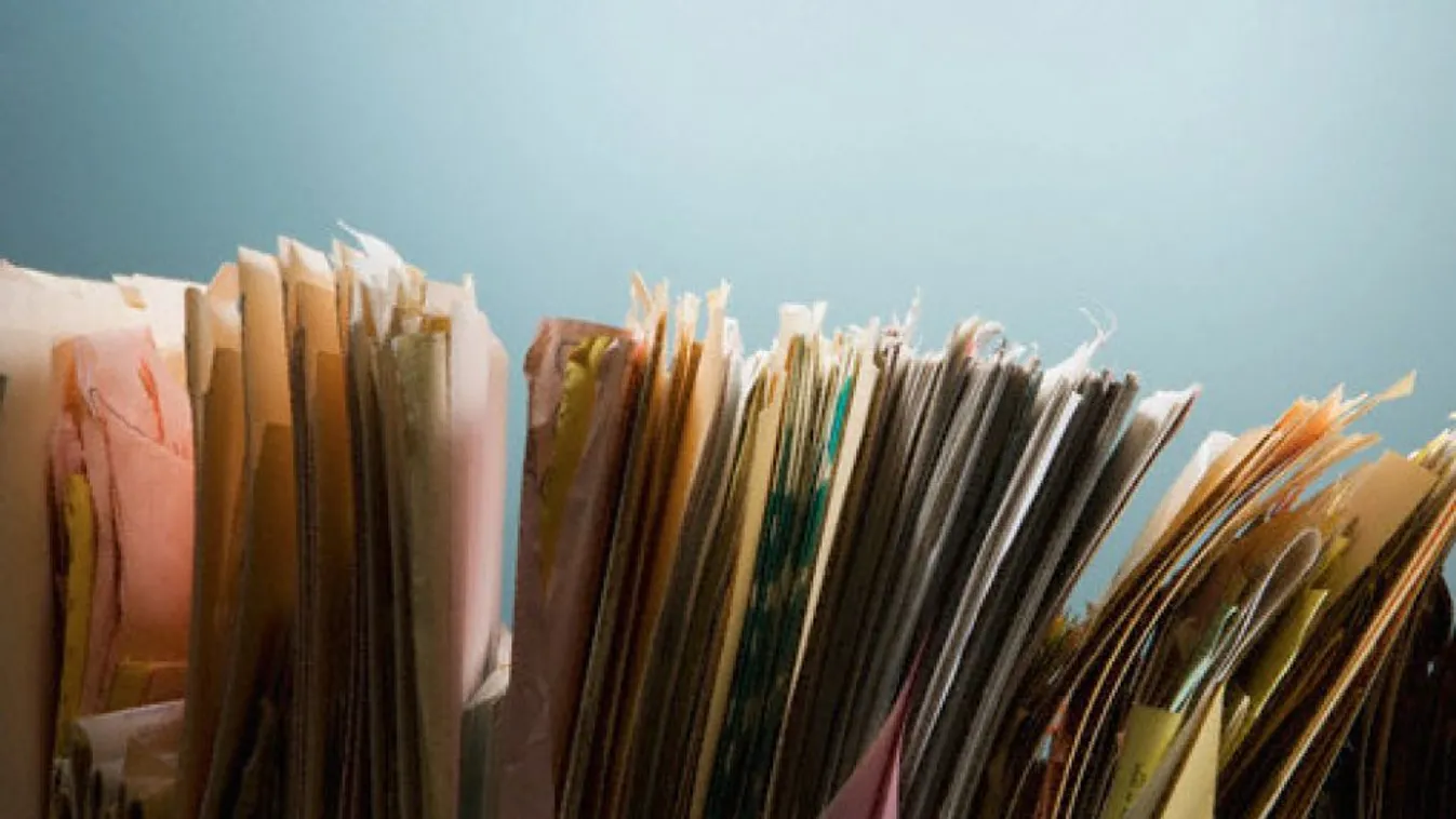 Nyilvános – Civil kaszinó