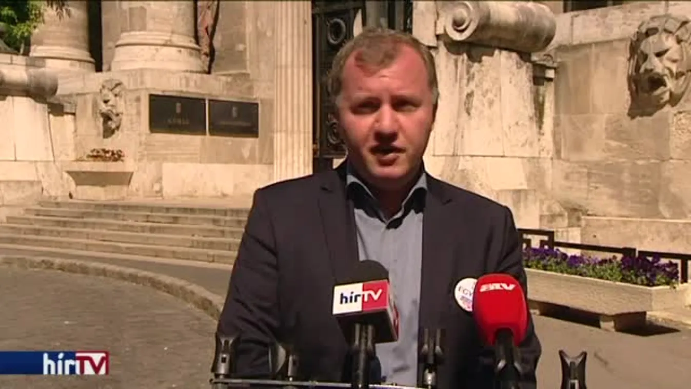 Együtt: az ügyészség mentegeti Tarsoly Csabát