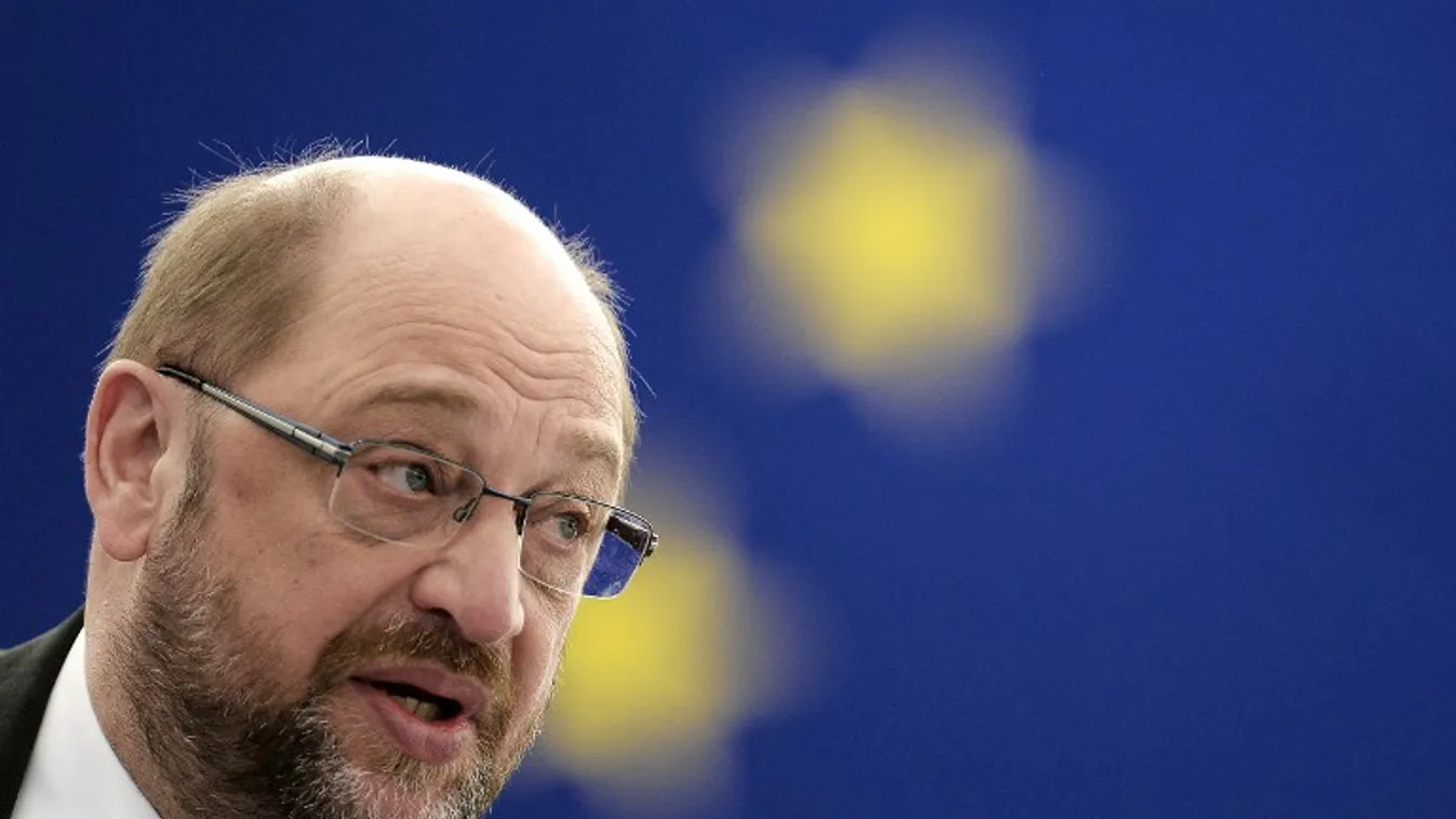 Síri csend telepedett az ülésteremre