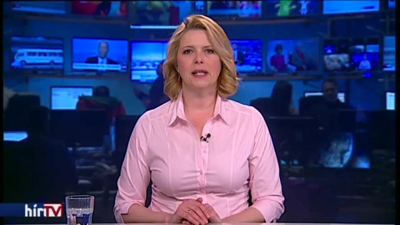 Vádat emeltek a Hír TV munkatársát megütő nő ellen