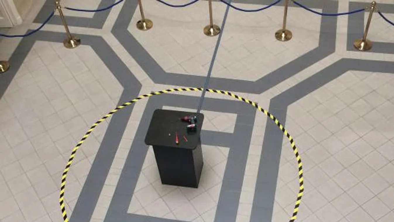 Áthelyezték a blokkolóórát