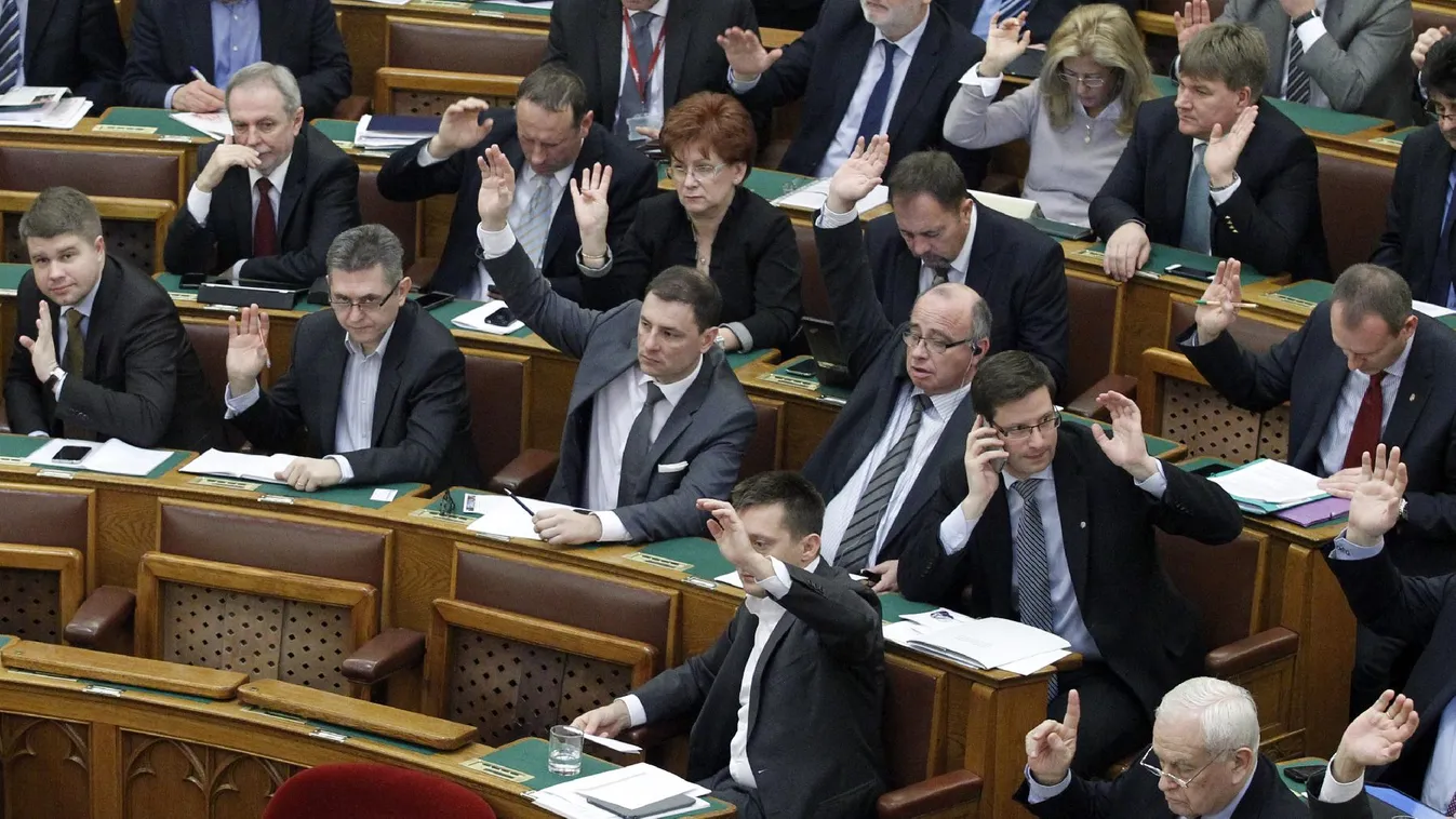 Másodjára átment: módosították a jegybanktörvényt