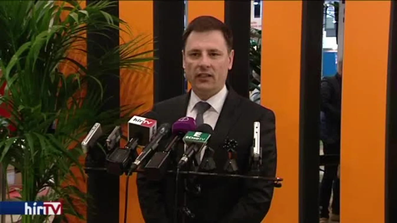 Tuzson Bence: A családpolitikával az építőipar fellendítése is kormányzati cél