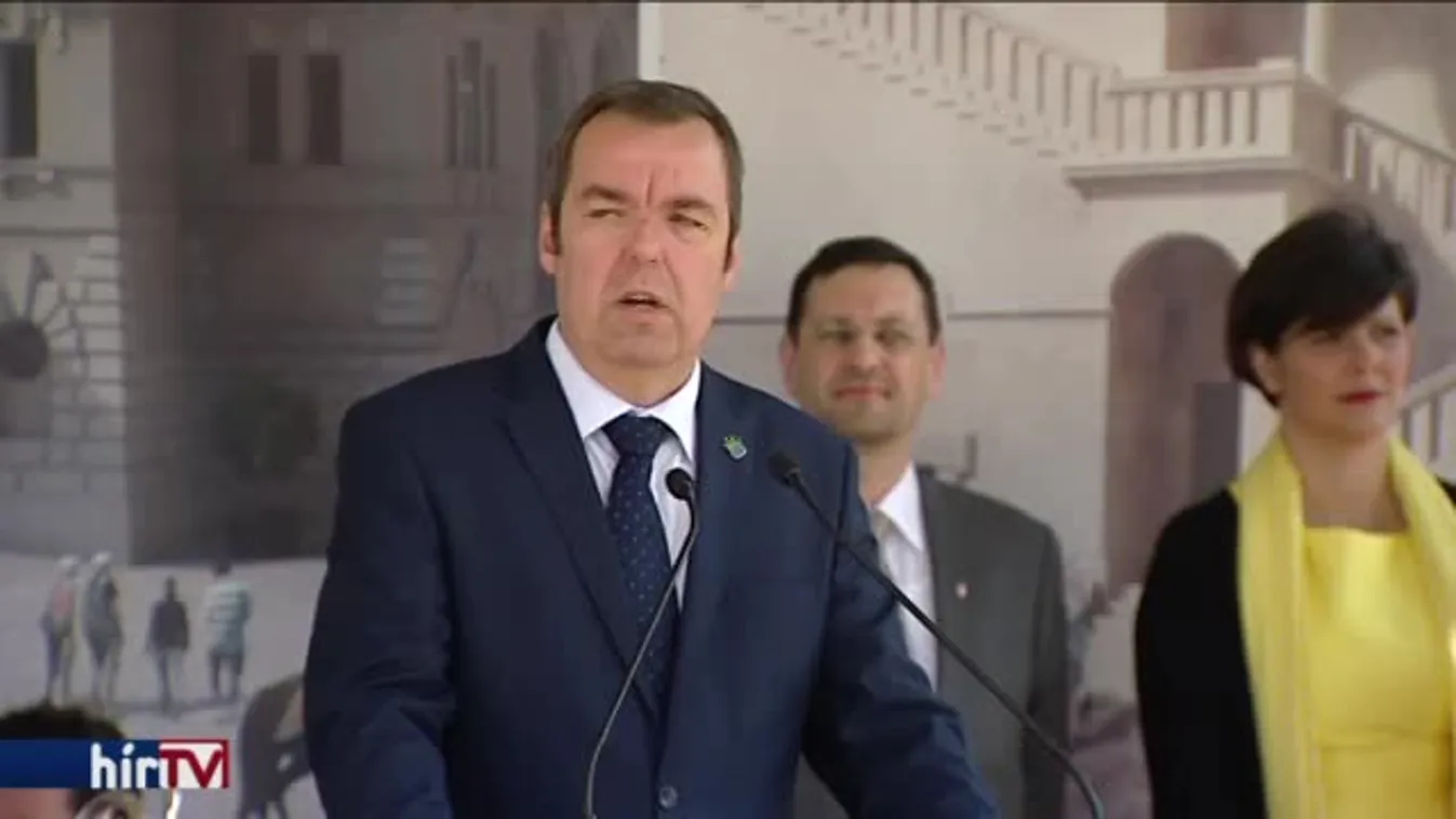 A lovarda alapkövének letételével elindult a budavári palota rekonstrukciója