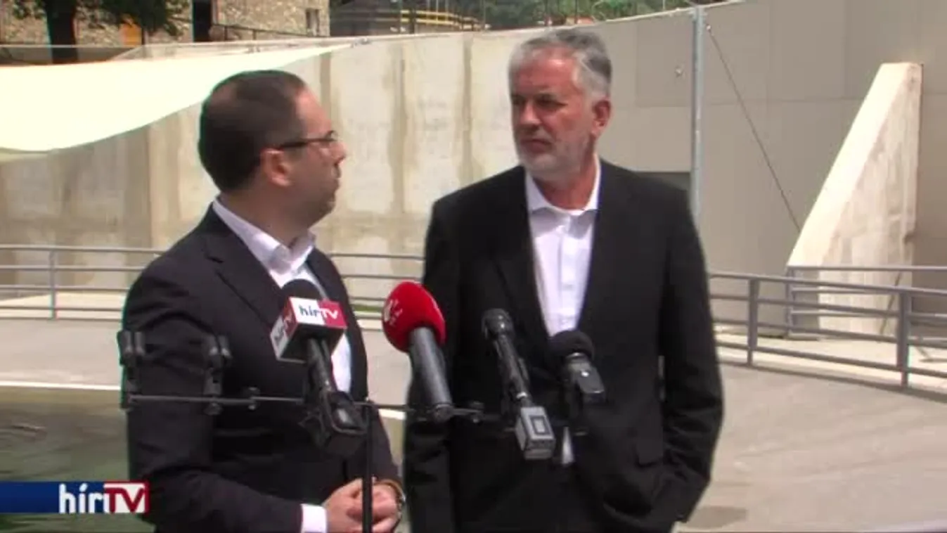 Két év után ismét megnyílt a pécsi állatkert