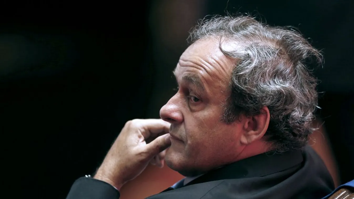 Platini lemondott az UEFA elnöki posztjáról