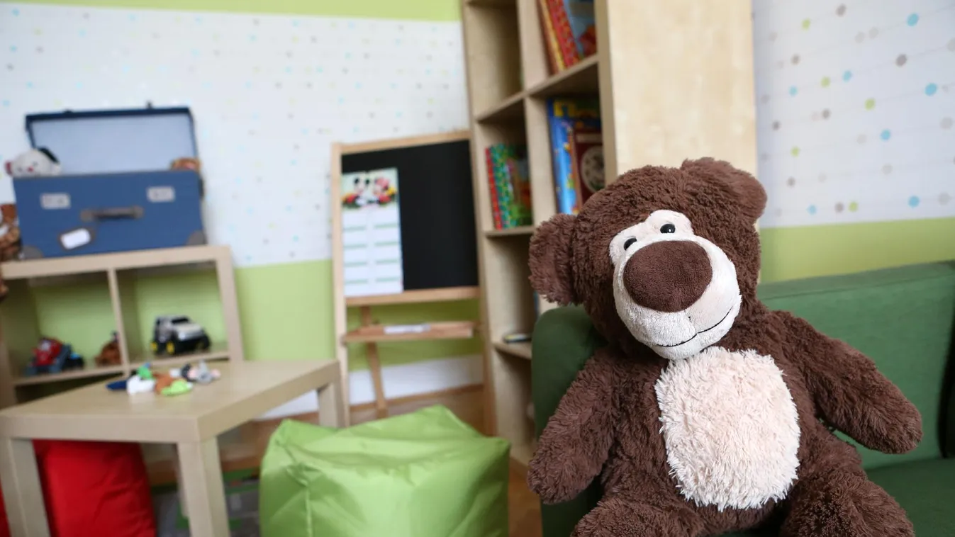 Közöny a köbön – Reggeli járat