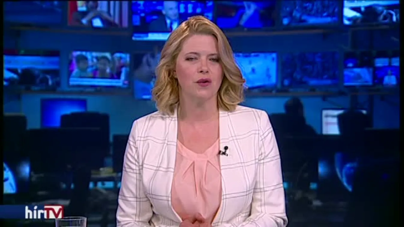 A törött lábú Axl Rose-zal is nagyot szólt az AC/DC