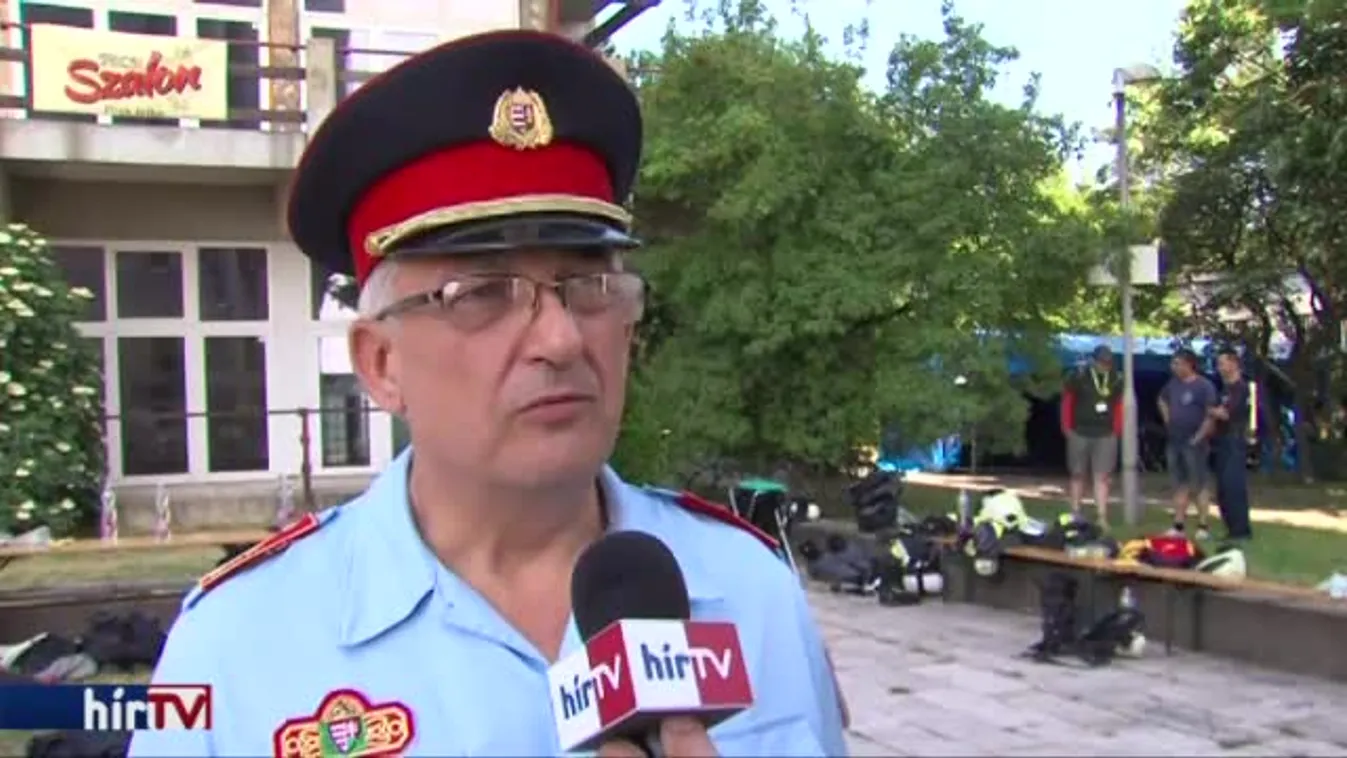 Tűzoltók futóversenye a pécsi tv torony lépcsőin