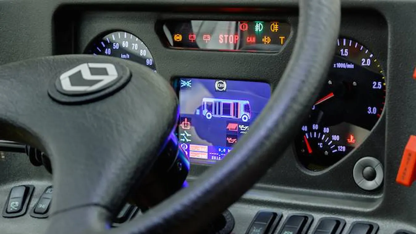 Ingyenbérletek – így győzné meg a kormányt a magyar buszgyártó