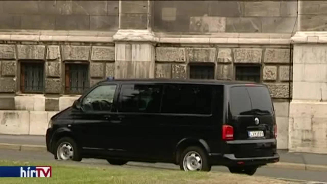 Új autókat kapnak a miniszterek és az államtitkárok