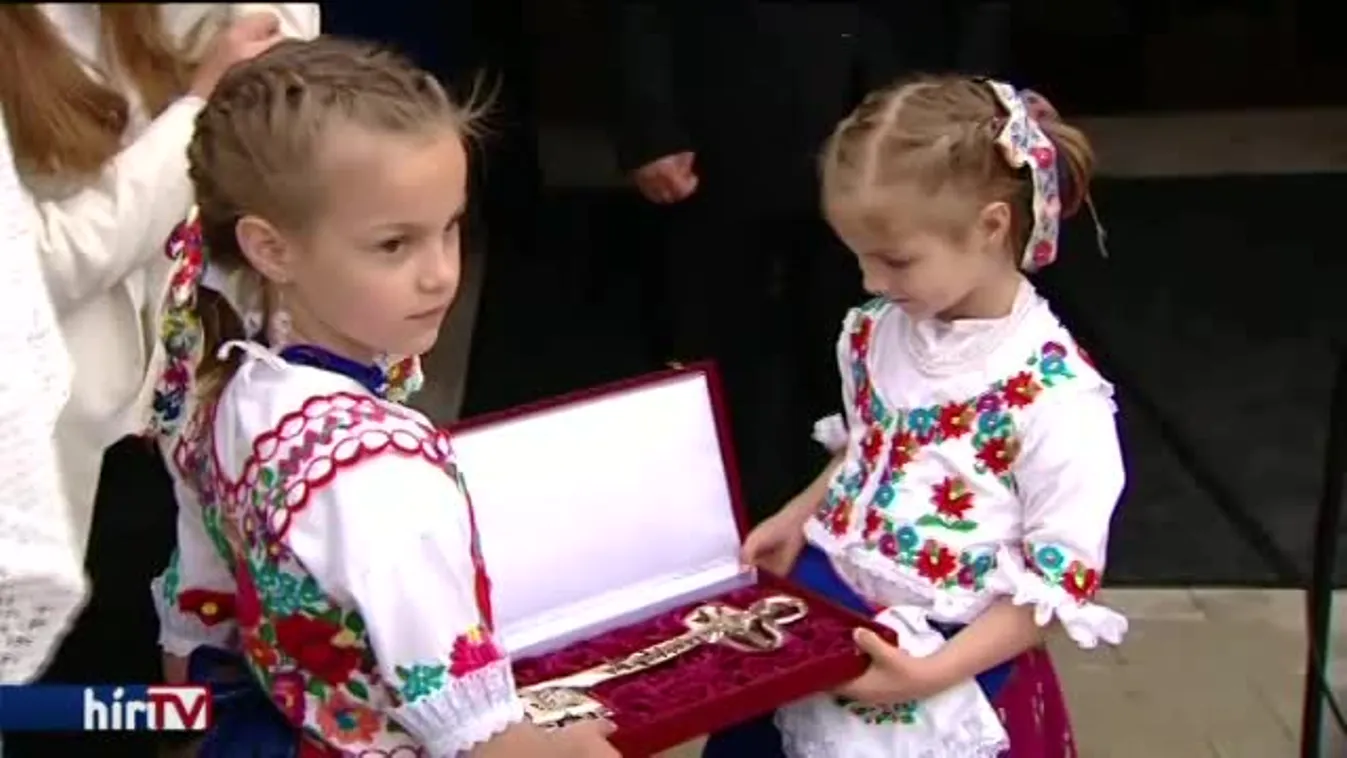 Felszentelték a veresegyházi Szentlélek-templomot