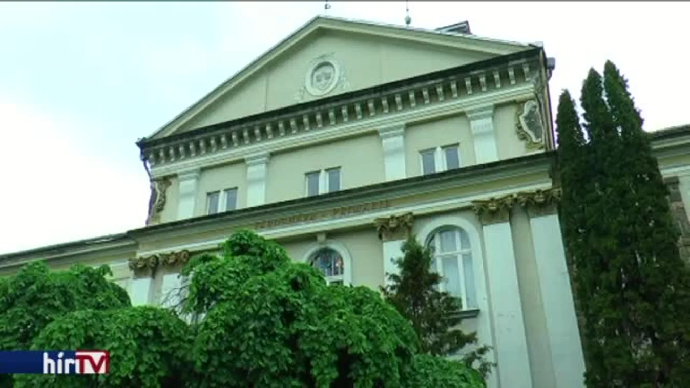 Spanyolországból szeretettel: el kell távolítani a magyar zászlót