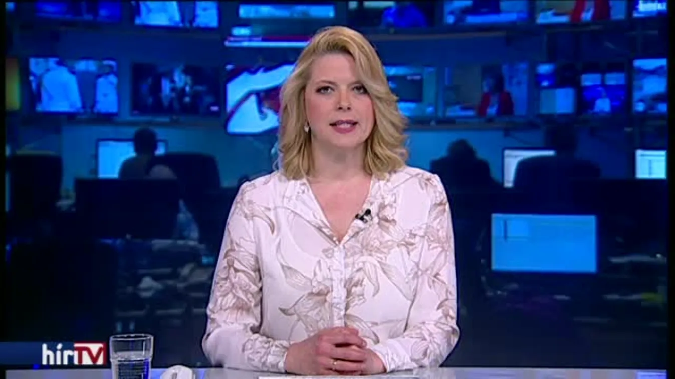 Átment Lázár javaslata, sávosan emelik az állami tisztviselők fizetését